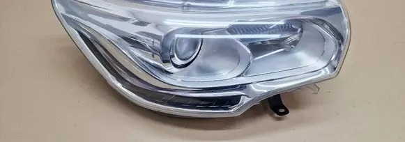 Citroen C4 II Headlight/headlamp 9687895980