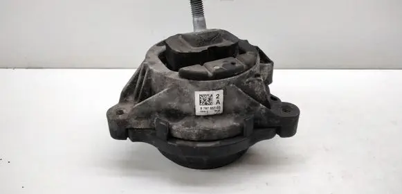 BMW 1 F20 F21 Engine mount bracket 6787657