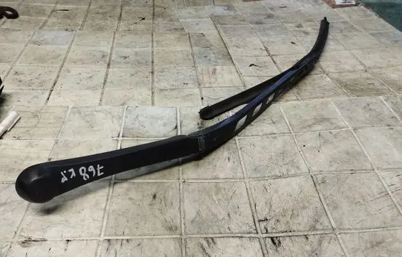 BMW 5 E60 E61 Windshield/front glass wiper blade 61617035099