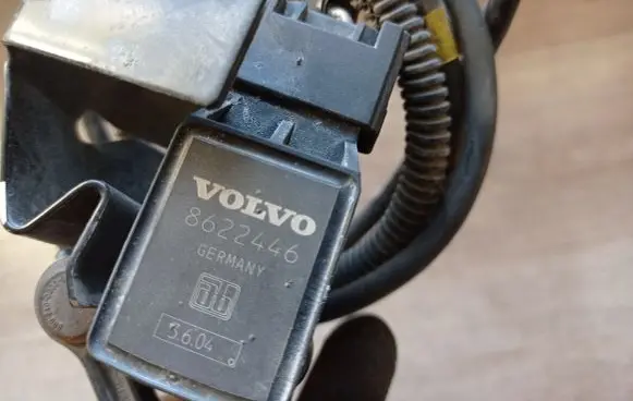 Volvo S60 Headlight/headlamp level sensor 8622446 8645361