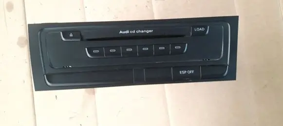Audi A4 S4 B8 8K CD/DVD changer 8T2035110C