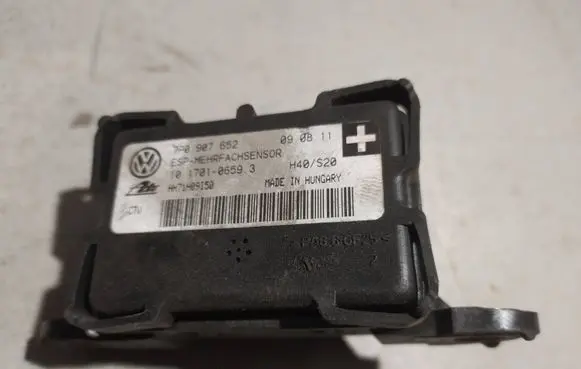 Volkswagen Touareg II ESP acceleration yaw rate sensor 7P0907652 10170106593