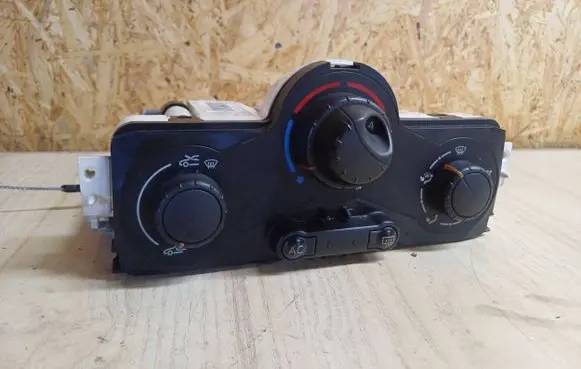 Renault Scenic II - Grand scenic II Climate control unit 69587003