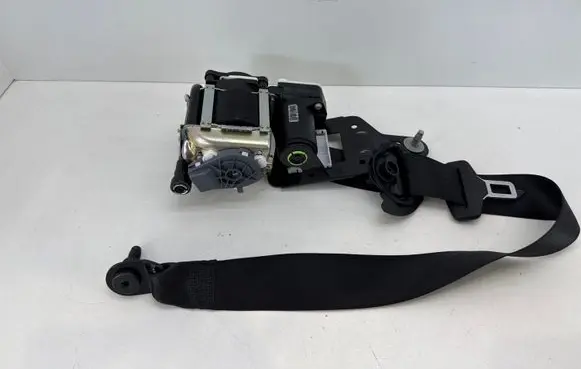 Mercedes-Benz CLA C117 X117 W117 Front seatbelt A1768602085