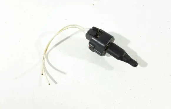 Toyota Yaris Outside/exterior temperature sensor 