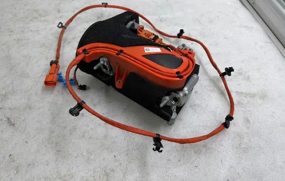Tesla Model Y Air conditioning (A/C) compressor (pump) 150797105D 20226125 CDW22176C19216