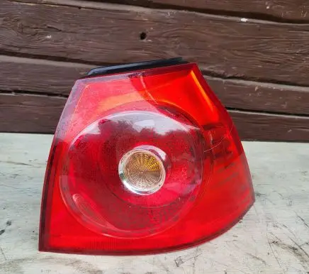 Volkswagen Golf V Rear/tail lights 89031823 1K6945096AC
