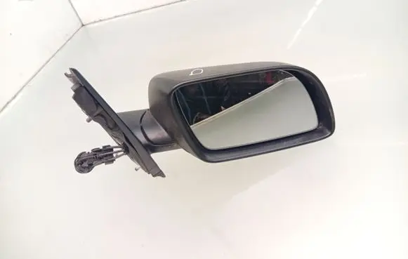 Volkswagen Polo Manual wing mirror 072004