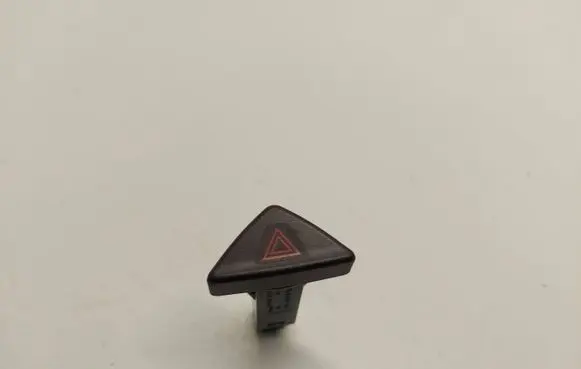 Volvo V70 Hazard light switch 30739320 05W403