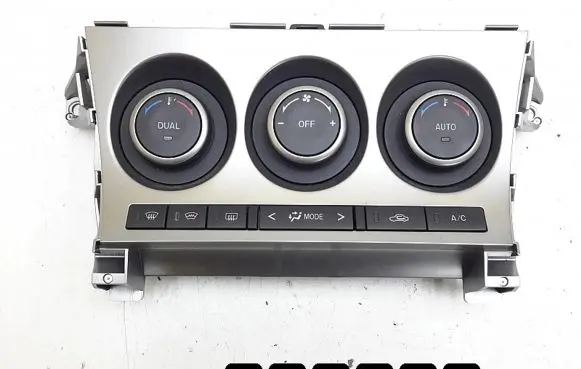 Mazda 3 II Climate control unit