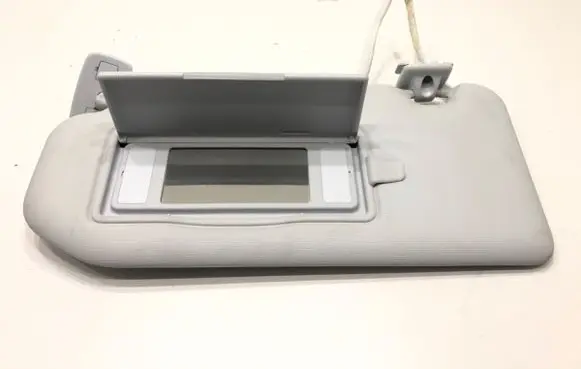 Sun visor