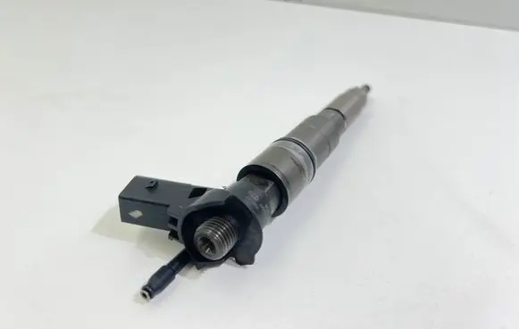 BMW 5 E60 E61 Fuel injector 779604204 0445115050