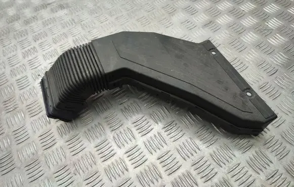 KIA Sportage Air intake duct part 28210D3300