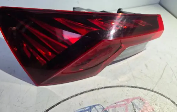 Skoda Octavia Mk4 Rear/tail lights 5E3945207A 0021396508 0H2302210196