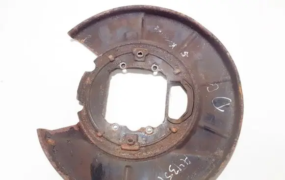 BMW X5 E53 Rear brake disc plate dust cover rh209