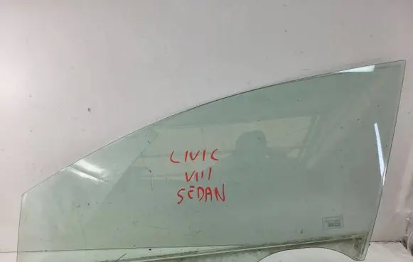 Honda Civic Front door window glass four-door