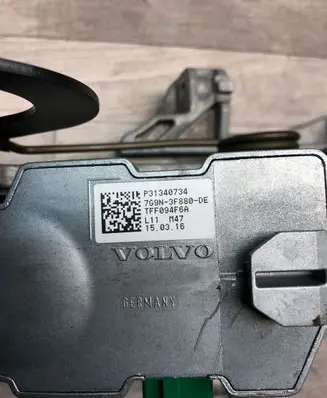 Volvo XC70 Steering wheel axle 7G9N3F880DE P31340734