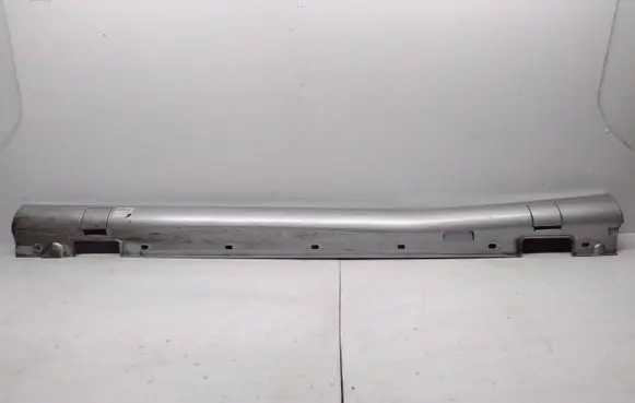 Mercedes-Benz E W212 Sill A2126901540 A2126901240