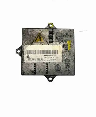 Audi TT Mk1 Xenon control unit/module 1307329066