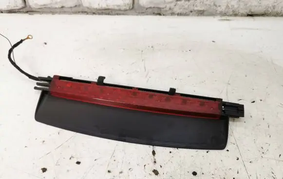Audi A6 S6 C6 4F Third/center stoplight 4F5945097