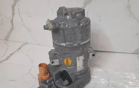 Mercedes-Benz S W223 Air conditioning (A/C) compressor (pump) A0008306502 20A0024729 E17640085