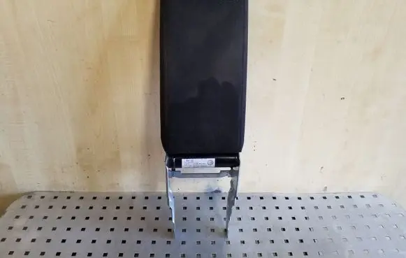 Volkswagen PASSAT B7 Armrest 3C0864207P