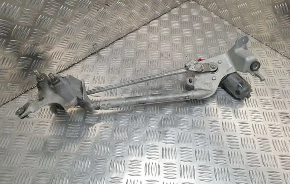 Peugeot iOn Front wiper linkage and motor 8250A326