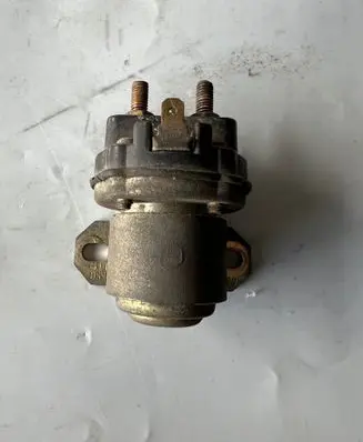 Mitsubishi Pajero Ignition relay 