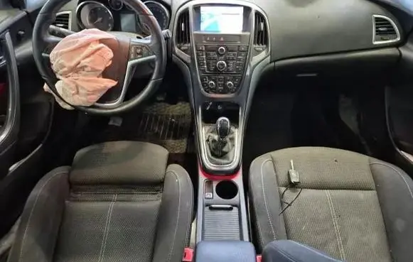 Opel Astra J Seat set 