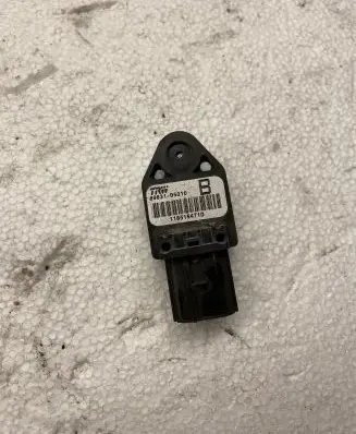 Volkswagen Golf V Airbag deployment crash/impact sensor 89831