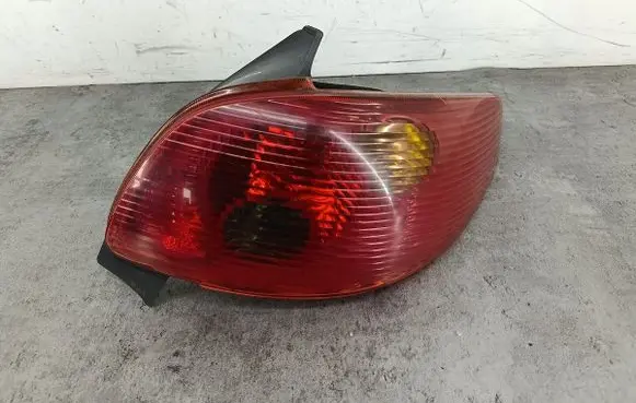 Peugeot 206 Rear/tail lights 