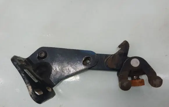 Volkswagen Caddy Sliding door lower roller guide/hinge 2K0843398B