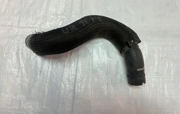 Jeep Wrangler Engine coolant pipe/hose 68282496AA
