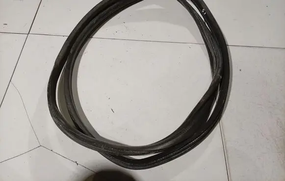 Fiat Grande Punto Rubber seal front coupe door 