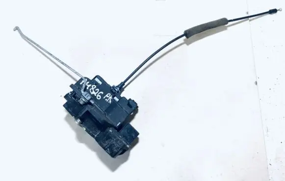 Opel Antara Front door lock