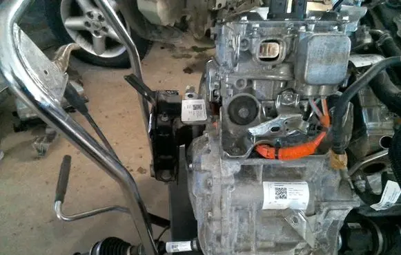 Toyota Prius (XW50) Automatic gearbox 3090047090