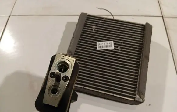 Ford C-MAX II A/C cooling radiator (condenser) 