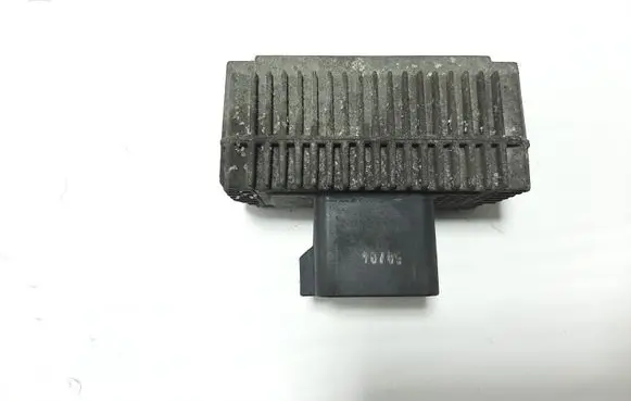 Opel Astra H Glow plug pre-heat relay 55354141