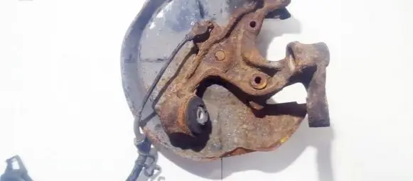 Rear wheel hub