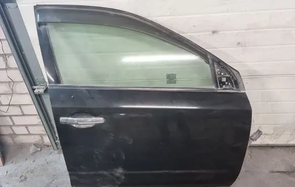 Nissan Murano Z50 Front door