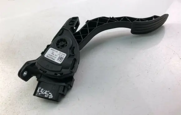 Volvo V40 Accelerator throttle pedal 31280595 K3053