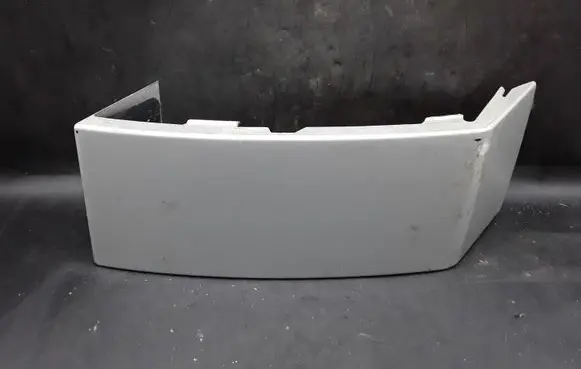 Volvo XC90 Rear/tail light trim molding 8620819