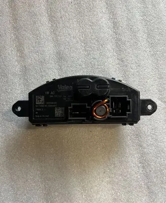 Volkswagen Golf VIII Heater blower fan relay 5WA907521