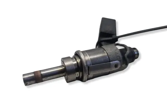 Audi Q7 4L Fuel injector 06D133036D