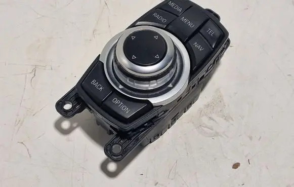 BMW 3 F30 F35 F31 Head unit multimedia control 6582928669903 19226310