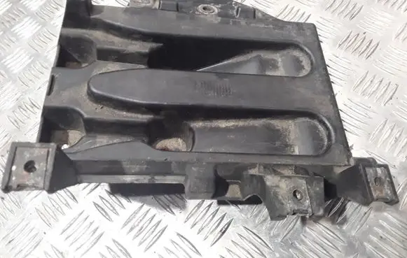 Battery tray