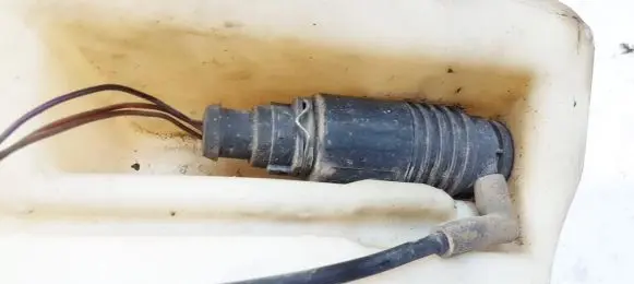 Audi 100 S4 C4 Windscreen/windshield washer pump