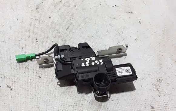 Volvo S60 Seat back rest lock catch 31436463