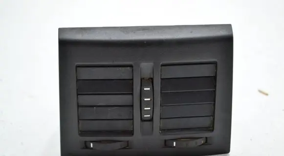 Skoda Yeti (5L) Rear air vent grill 1Z0819203 4907 1506162