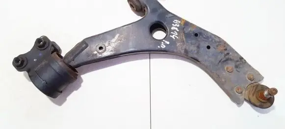 Ford Focus Front lower control arm/wishbone